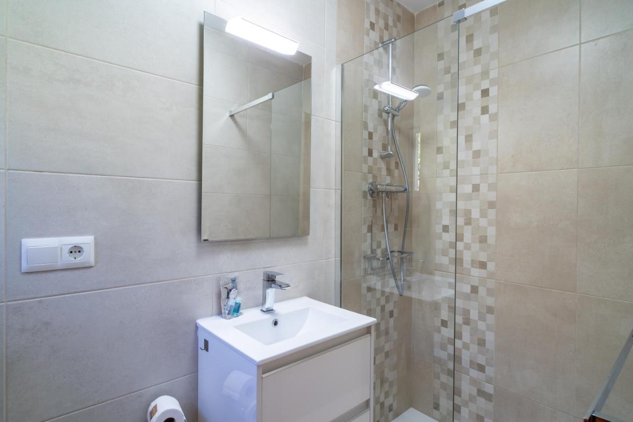 Villa Isabel Private Pool Casasol Nerja Exterior photo
